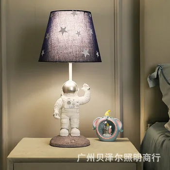E27 Űrhajós asztali lámpa hálószoba háló éjjeli lámpa háló piros gyerekszoba éjjeli lámpa űrhajós tér dekoratív asztali lámpa gyerek