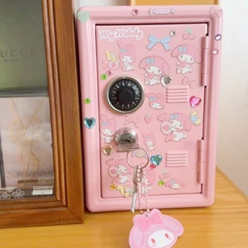 Új Sanrio malacka bank Aranyos Kawaii My Melody pénzes doboz kovácsoltvas széf Anime aranyos matrica Diy tárolószekrény Kulcsjátékok ajándék