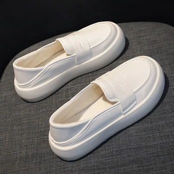 Alacsony sarkú cipő Koreai cipők alkalmi női tornacipők Eltömődések Platform puha, minden meccsen felcsúsztatható ruha Flats Nők 2023 Kúszónövények Nyári fehér