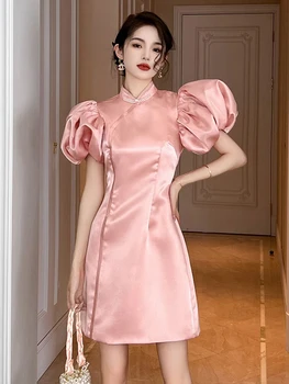Kifutópálya 2023 Fiatal lányok továbbfejlesztett Qipao rózsaszín ruha buborékujjú rövid ruha Femme Bairthday Party női Cheongsam kínai stílus