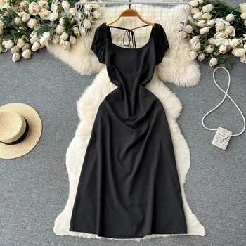 fekete szögletes nyakú ruha női nyári buborékujjú csipke fel hátsó derék karcsúsító francia retro középruha